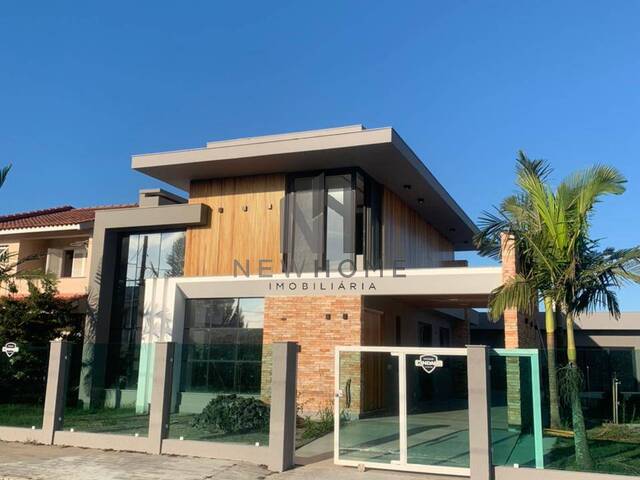 #1213 - Casa para Venda em Tramandaí - RS - 2